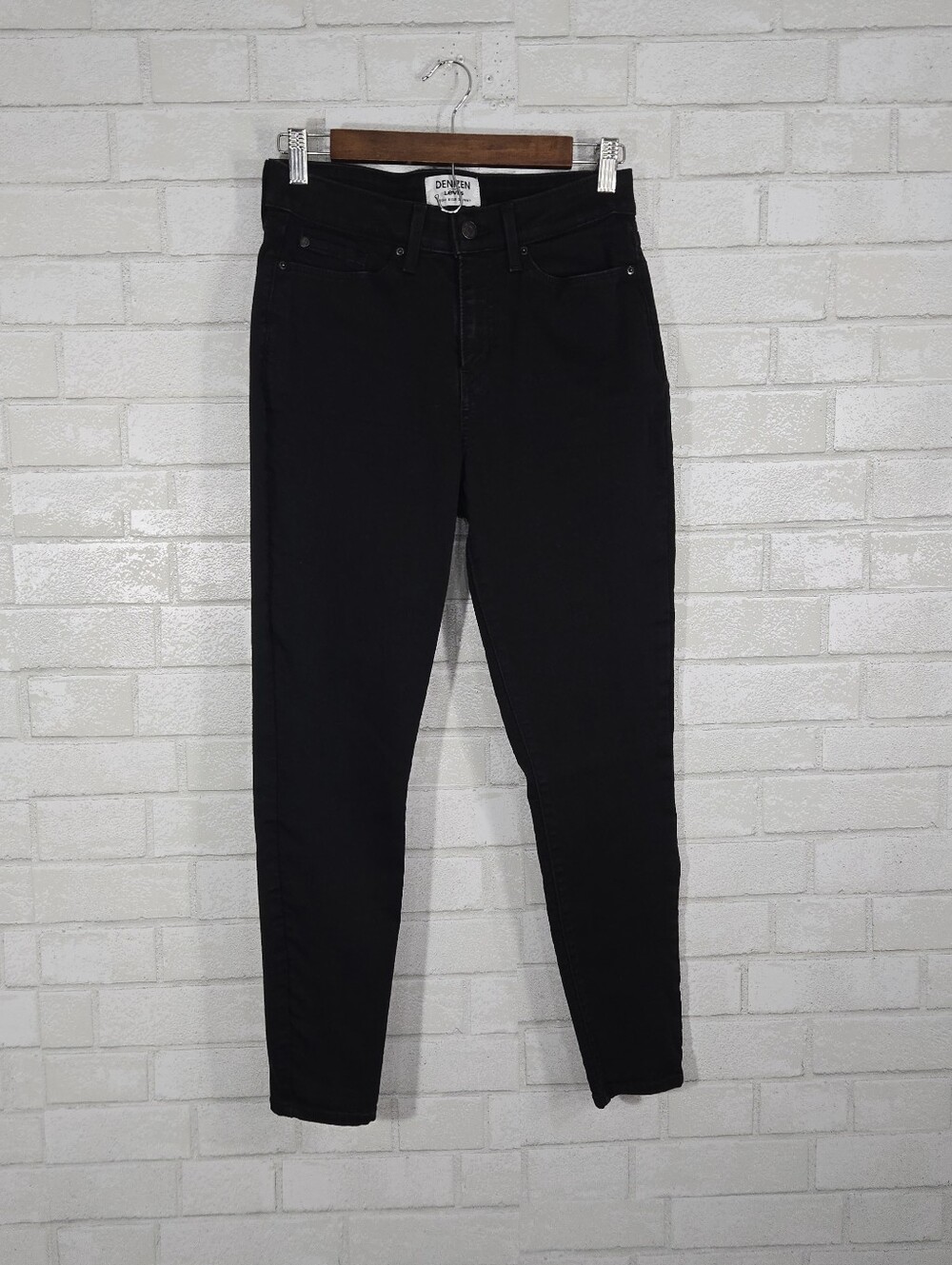 Denizen from Levi's high rise skinny jeans - Picture 2 of 16